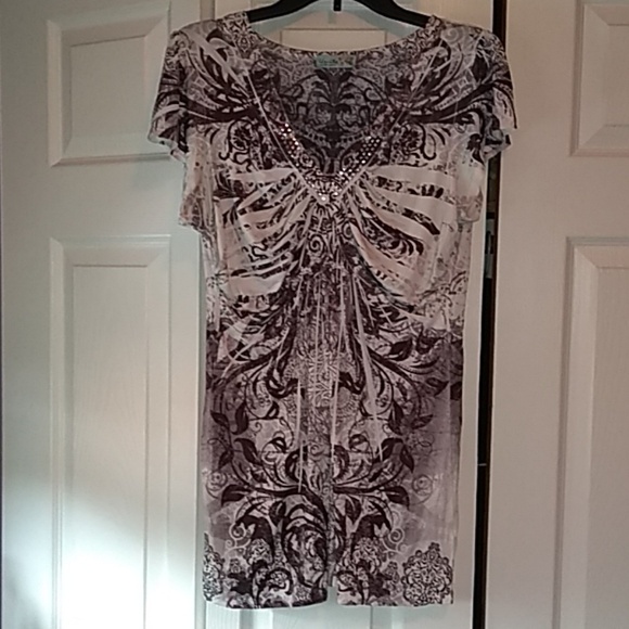 Unity pattern black gray and white shirt - Picture 2 of 4